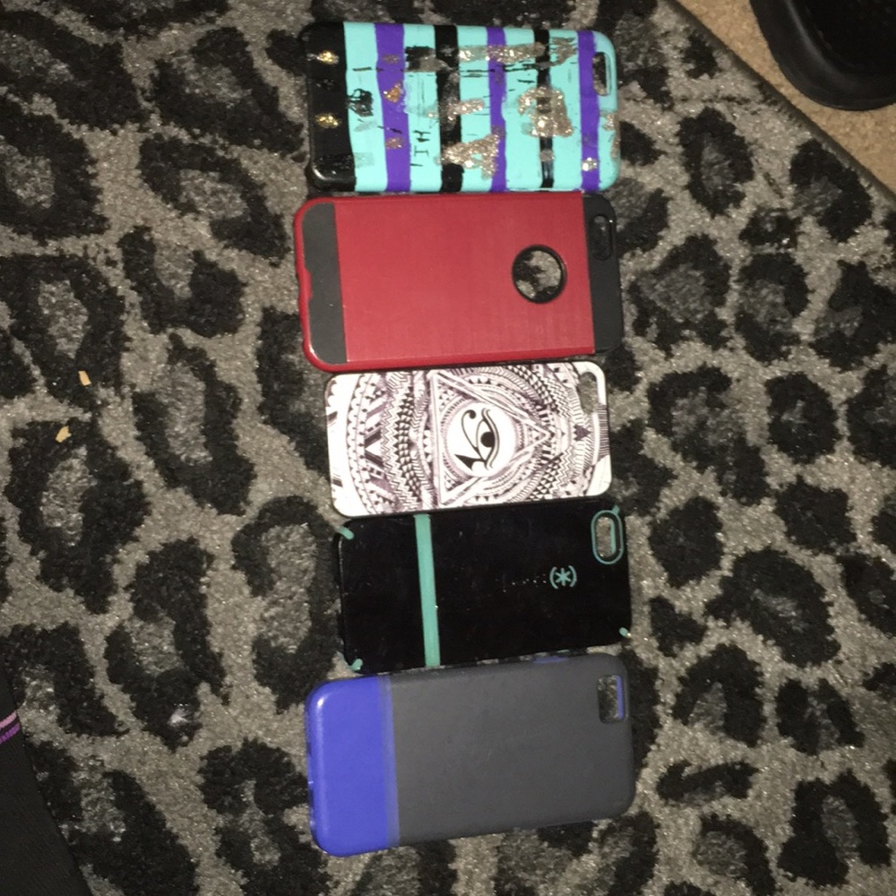 Two iPhone 5 cases and 3 iPhone 6 or 6s cases
